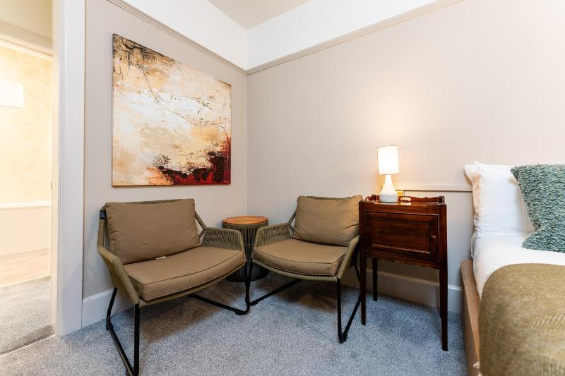 Deluxe Double Room (2 Adults + 1 Child) image 2