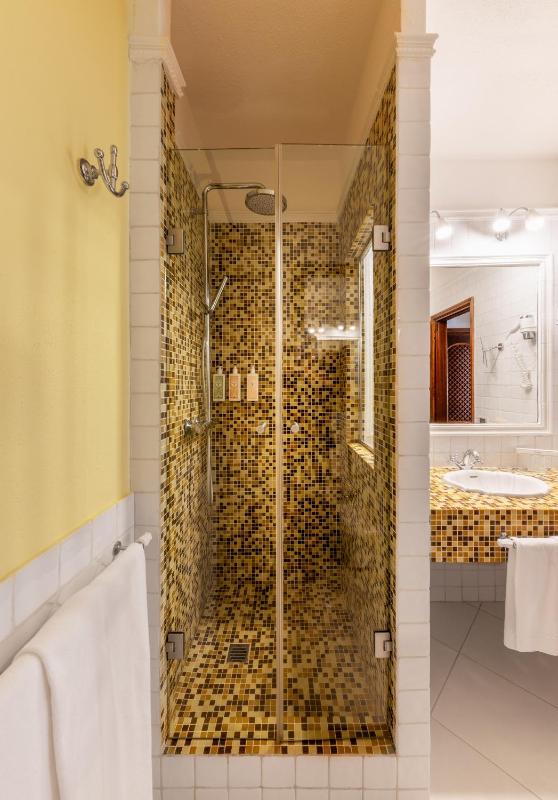 Privilege Room with Sea view image 3