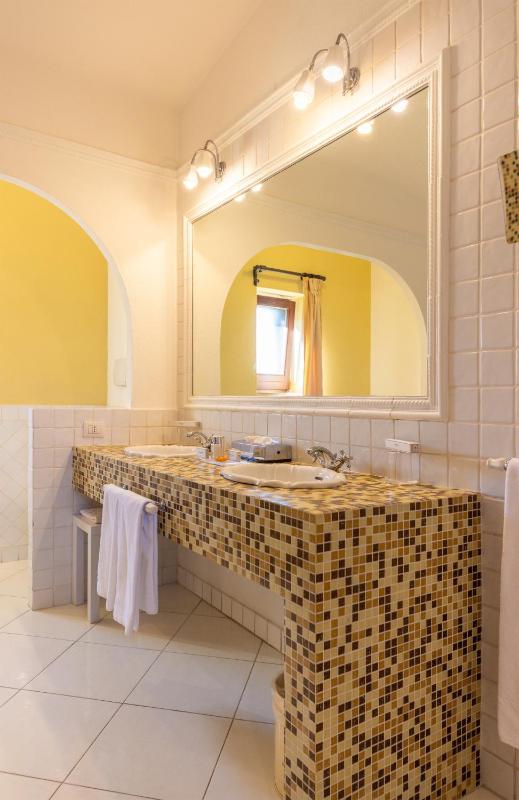 Privilege Room with Sea view image 2