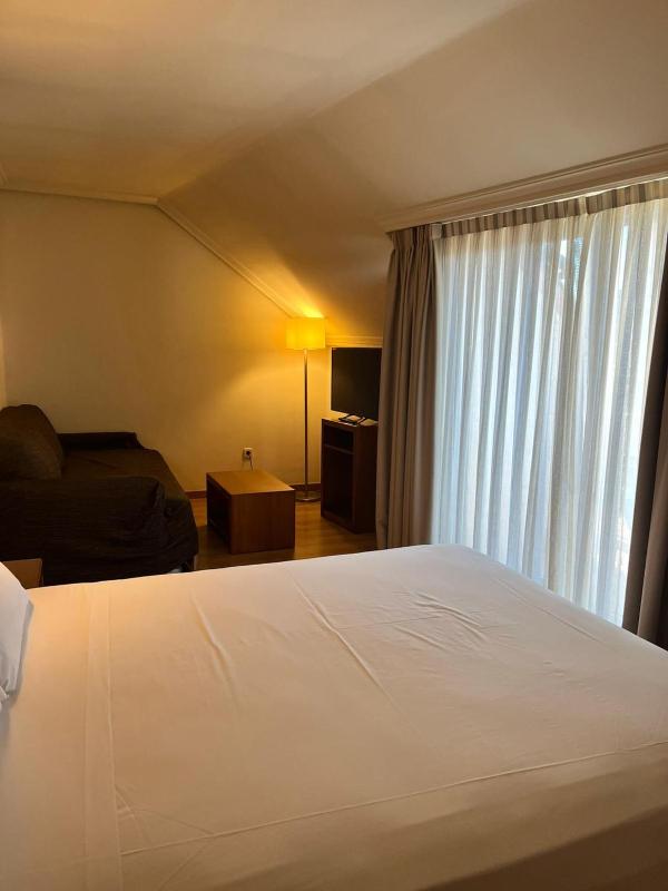 U Hotel Ogalia Vigo - image 11