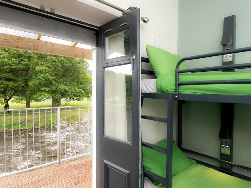 Twin Room with Private Bathroom image 2