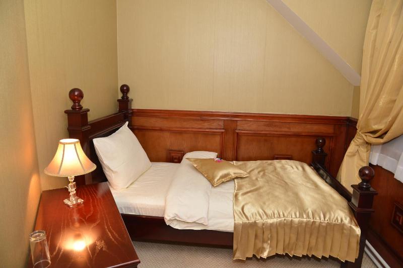 Deluxe Apartment image 2