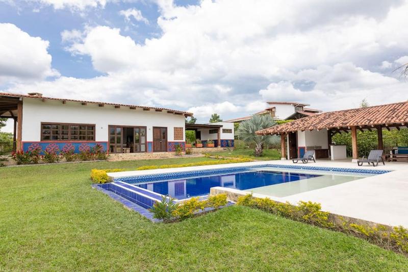 Finca Quindío con Jacuzzi - image 35