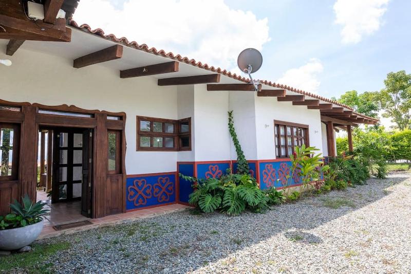 Finca Quindío con Jacuzzi - image 6