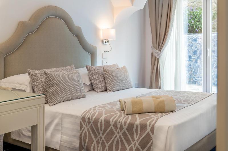 Corallo Blu Hotel De Charme - Sea & Spa access - image 14