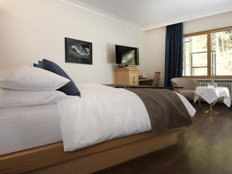Double Room with Forest View image 3