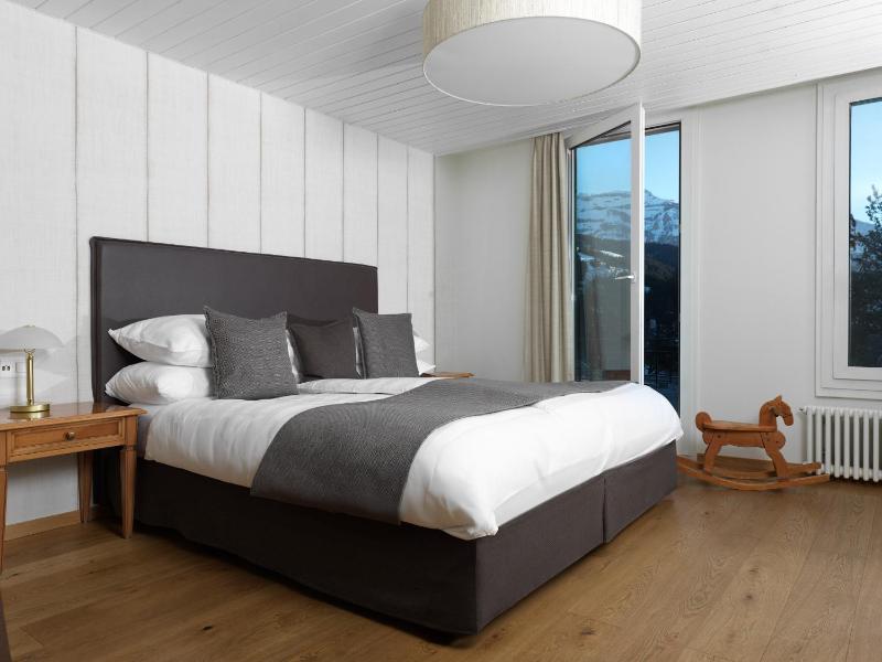 Junior Suite with Mountain View and Balcony image 3