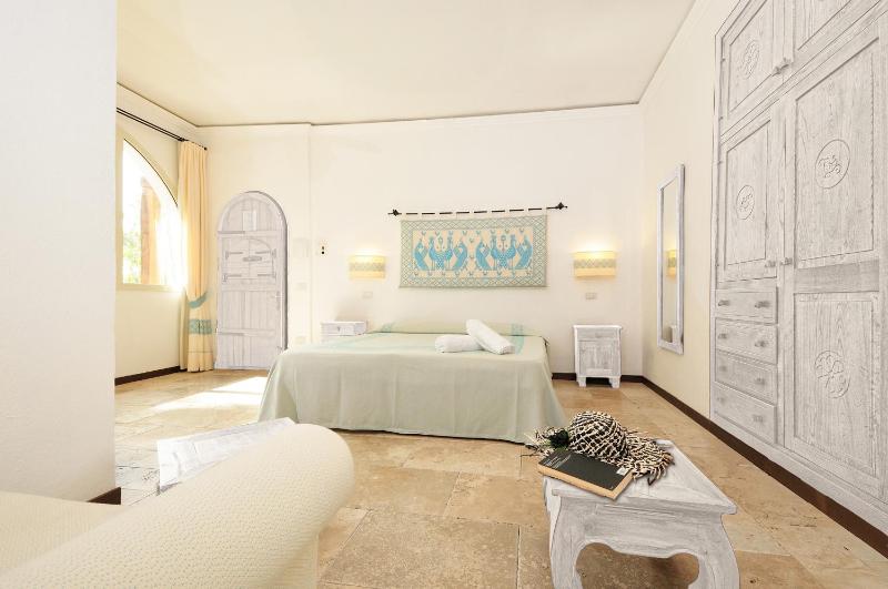 Superior Double Room with Terrace image 2