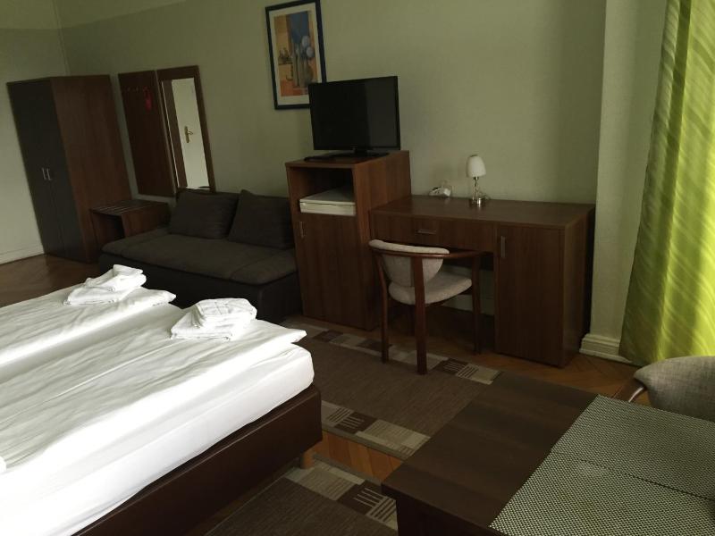 Comfort Double or Twin Room image 3