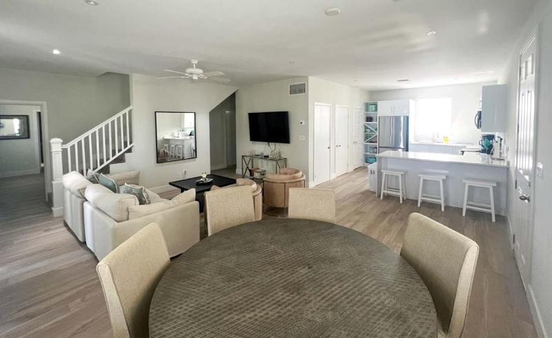 4-bedroom house in delightful Palm Cay - image 15