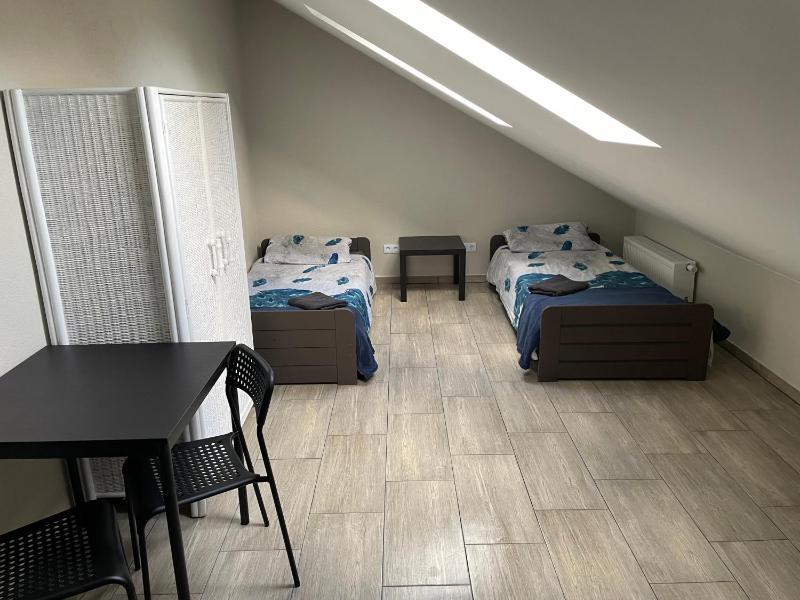 Large Double Room image 3