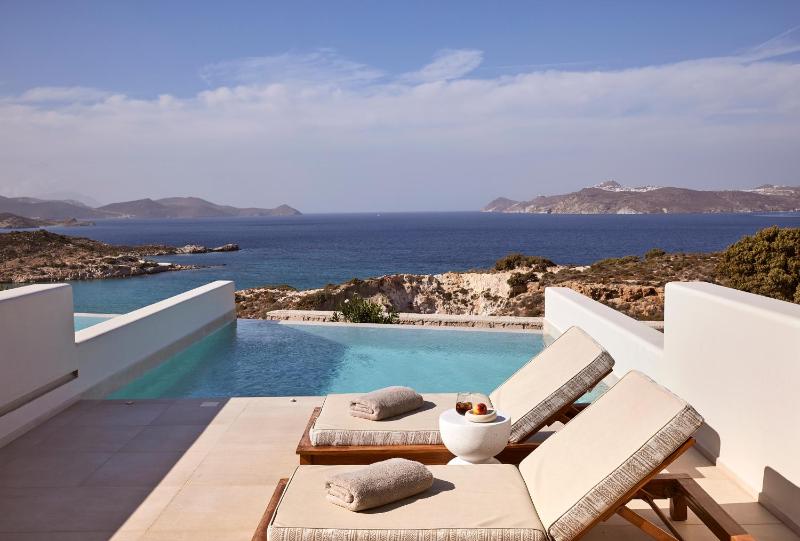 Grand Suite with Private Pool & Sea View image 1