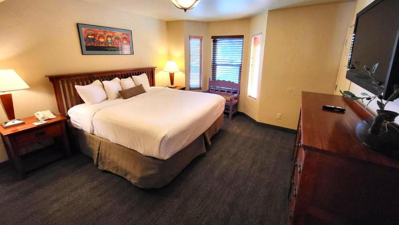 Two-Bedroom Villa image 3