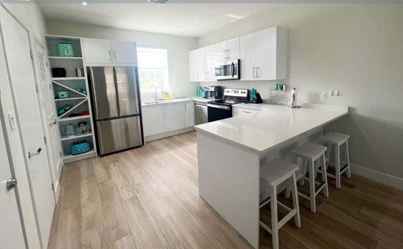4-bedroom house in delightful Palm Cay - image 10