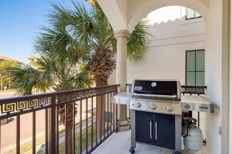 Steps to Beach Community Pool Hot Tub Destin - image 10