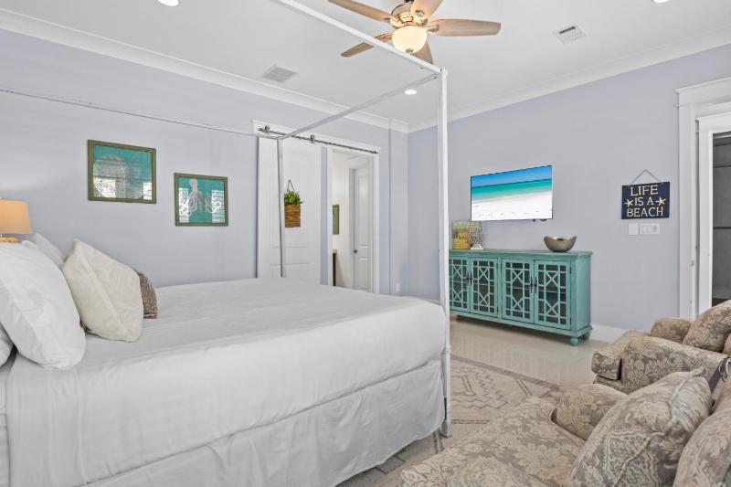 Private Pool - Community Beach - Gated Community - image 49