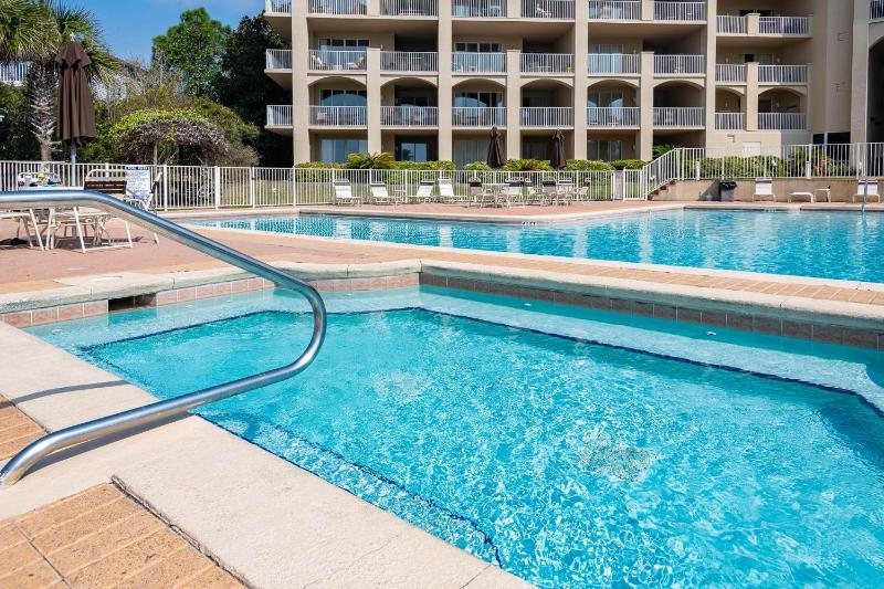 Steps to Beach Community Pool Beach View Luxury - image 42