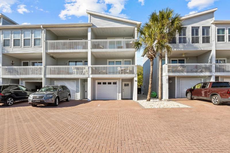 Steps to Beach Community Pool Beach View Luxury - image 32
