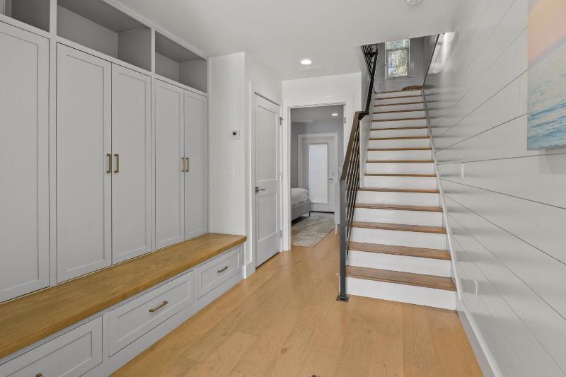 Steps to Beach Community Pool Beach View Luxury - image 41