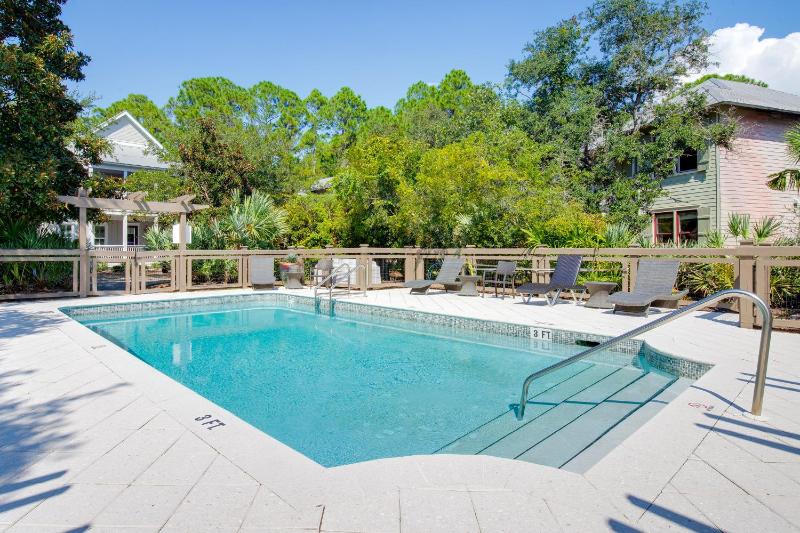 Golf Cart - 2 Community Pools - Close to Seaside - image 32