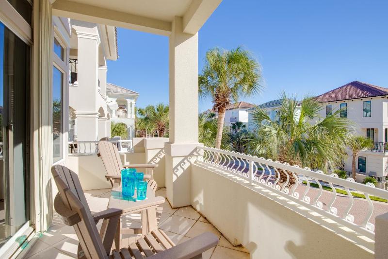Community Pool Hot Tub and Beach - Outdoor Kitchen - image 9