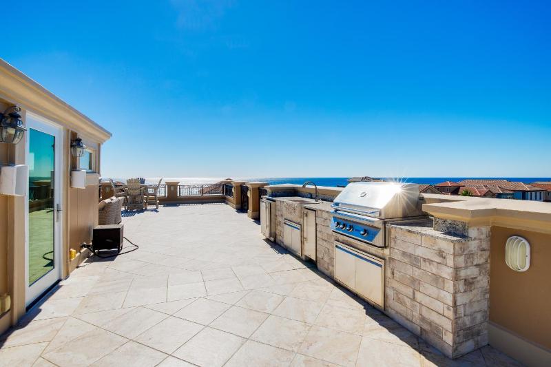 Beach Views Rooftop Deck Outdoor Kitchen Destin - image 8