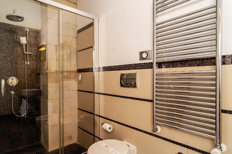 Superior Double Room image 2