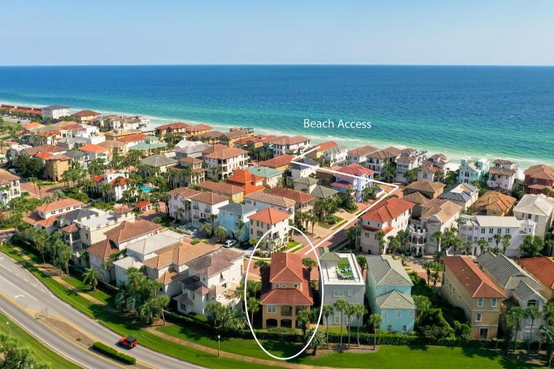 Luxury Community Pool Hot Tub and Beach and Games - image 2