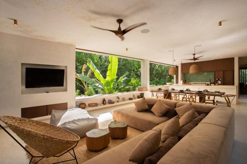 Stunning Villa 4BR Concierge Service Gated Paddle court - image 6