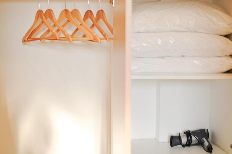 Twin Room with Extra Bed image 2