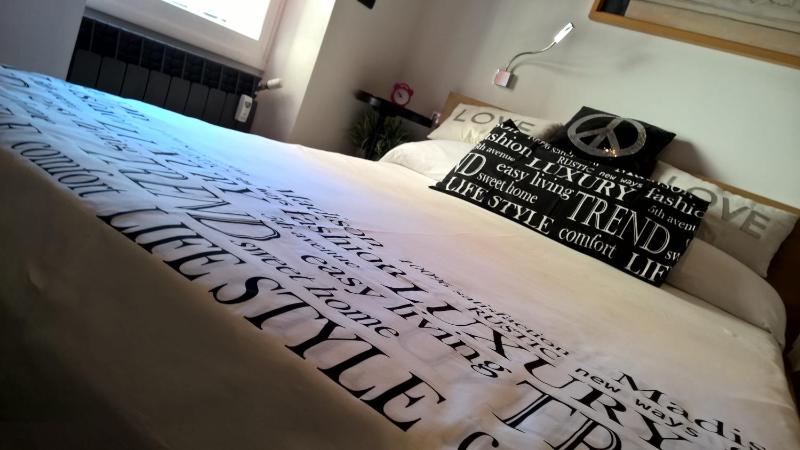 Standard Double or Twin Room image 4