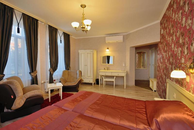 Superior Twin Room image 1