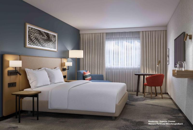 Superior Room with Two Twin Beds image 2