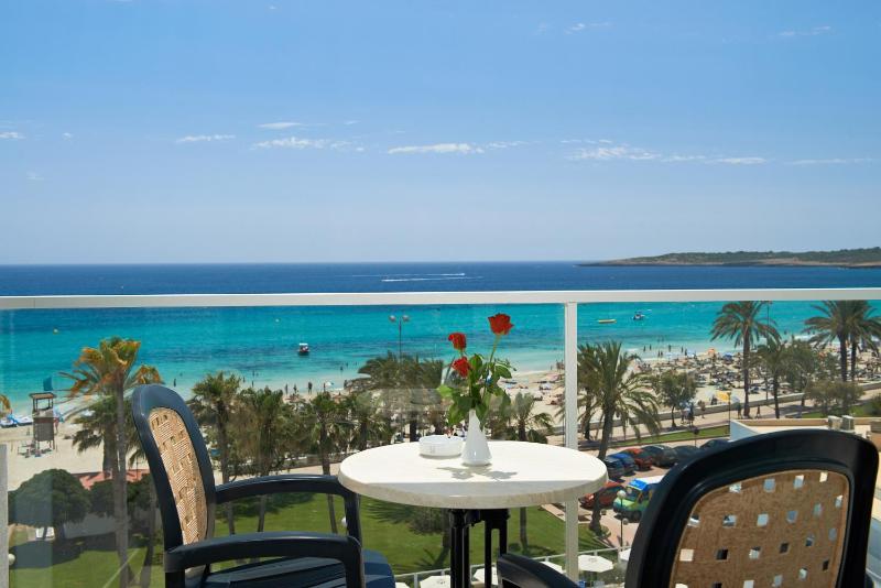 Junior Suite with Sea View image 4