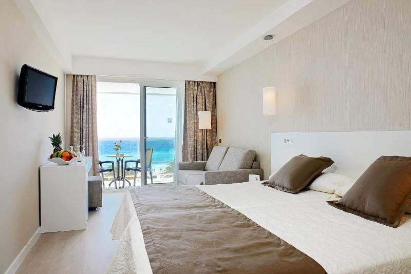 Junior Suite with Sea View image 1