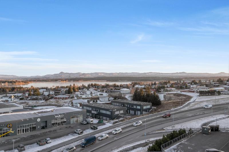 Apartment with Mountain View image 2