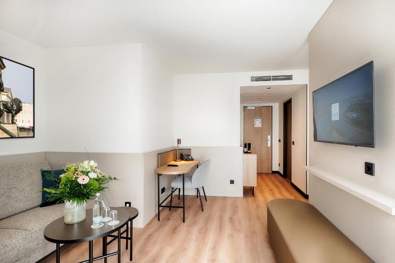 Junior Suite image 4