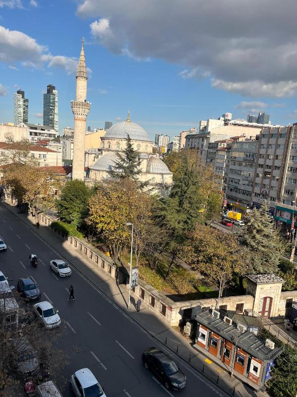 Deluxe Two-Bedroom Suite image 2