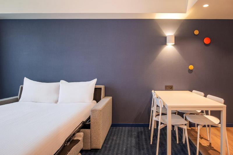 Queen Suite with Kitchenette and Sofa Bed image 1