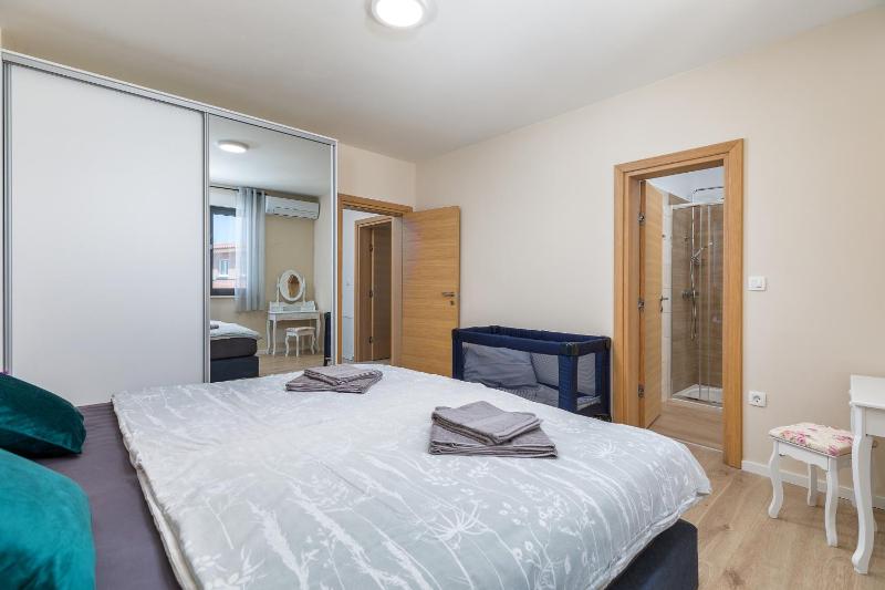 Villa Tena with Private Swimming Pool - image 31