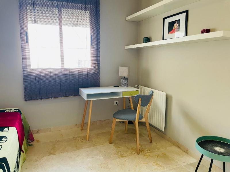 Deluxe Double Room with Extra Bed image 2