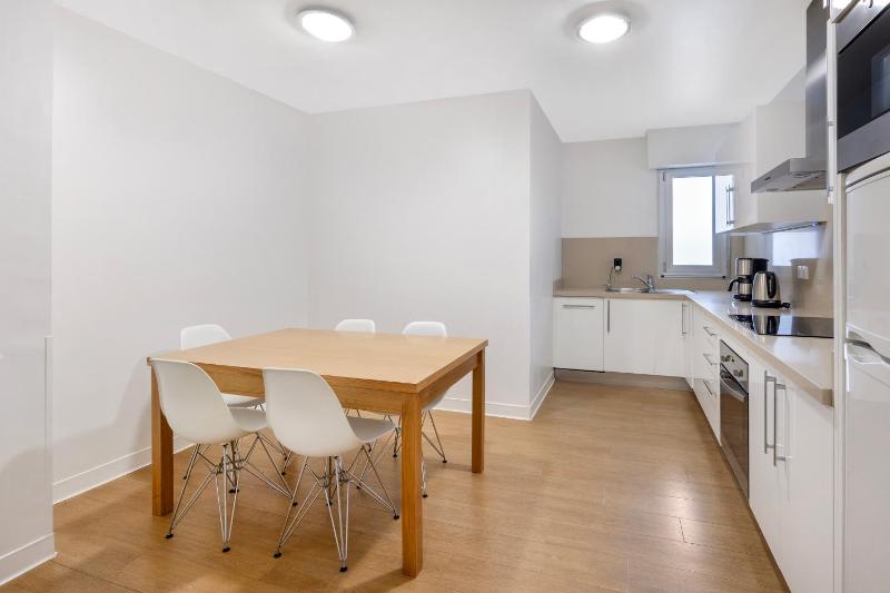 Three-Bedroom Apartment image 4