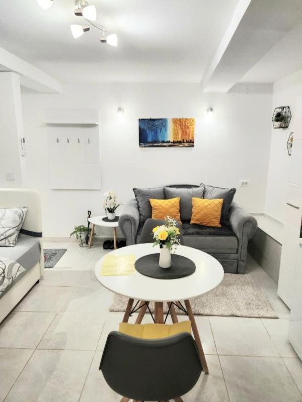 Apartment Marina - image 6
