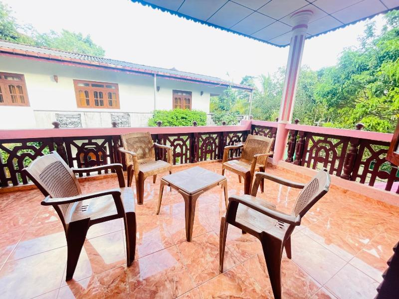 Santhula Villa - image 15