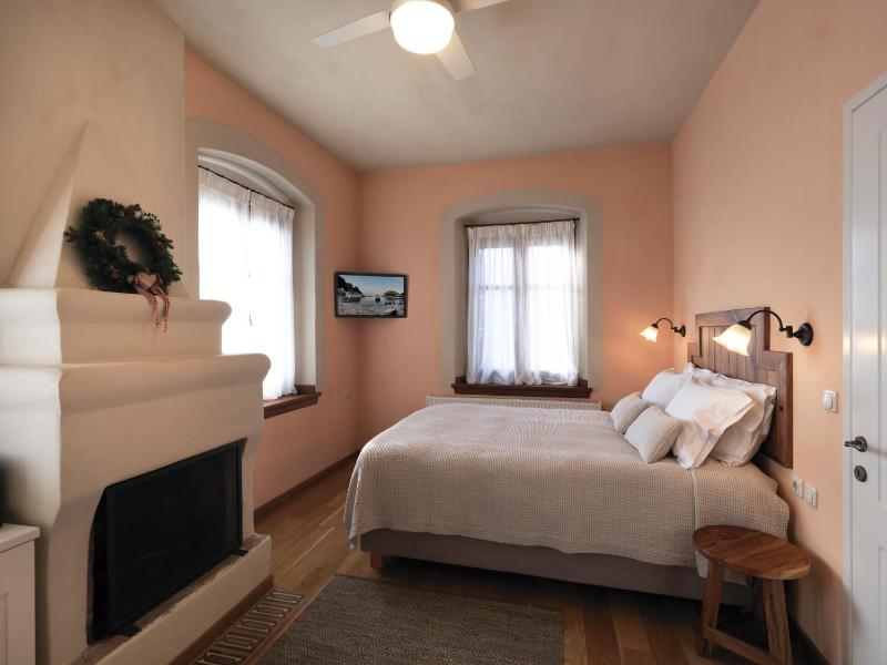 Superior Double Room with Panoramic View image 4