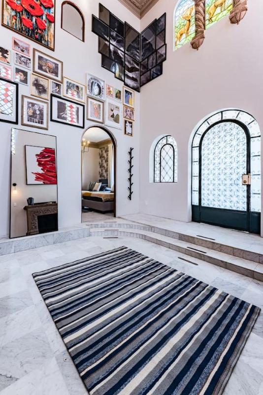 Artistic Haven in Roma Norte with Outdoor Dining - image 21