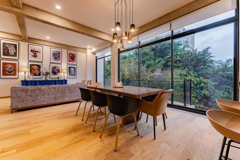Spacious Roma Norte Loft with Art & City Views - image 33