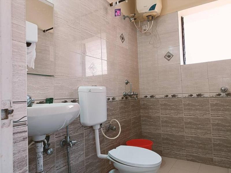 Pool view 1 BHK Near Calangute Beach - image 2