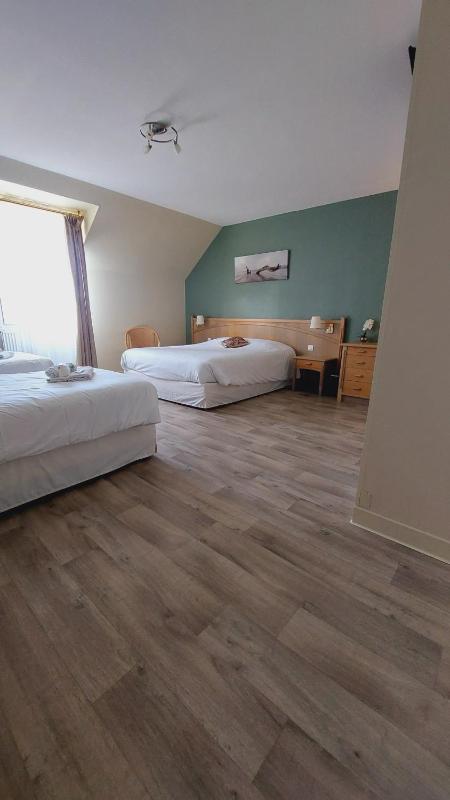 Comfort Plus Quadruple Room image 2