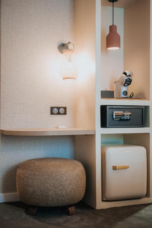 Deluxe Room image 2